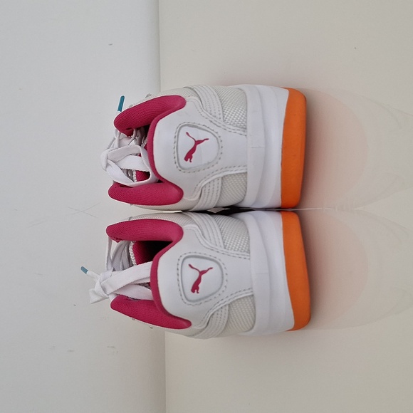 Women Puma Sneakers - Picture 4 of 7